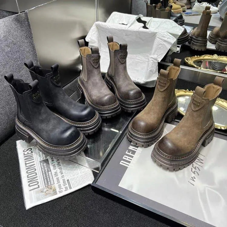 Heidi-Mode | Retro-British style boots with chunky heel