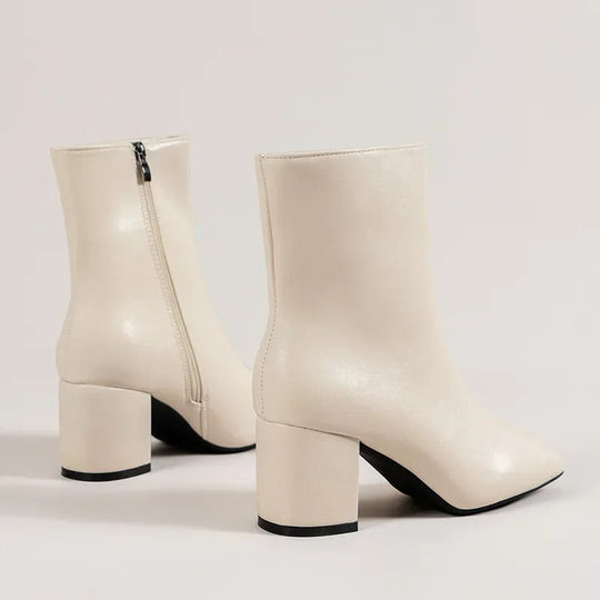 Heidi-Mode | Elegante und Vielseitige Stiefeletten