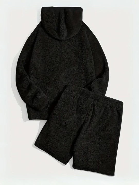 Heidi-Mode | Fluffy Hoodie und Shorts
