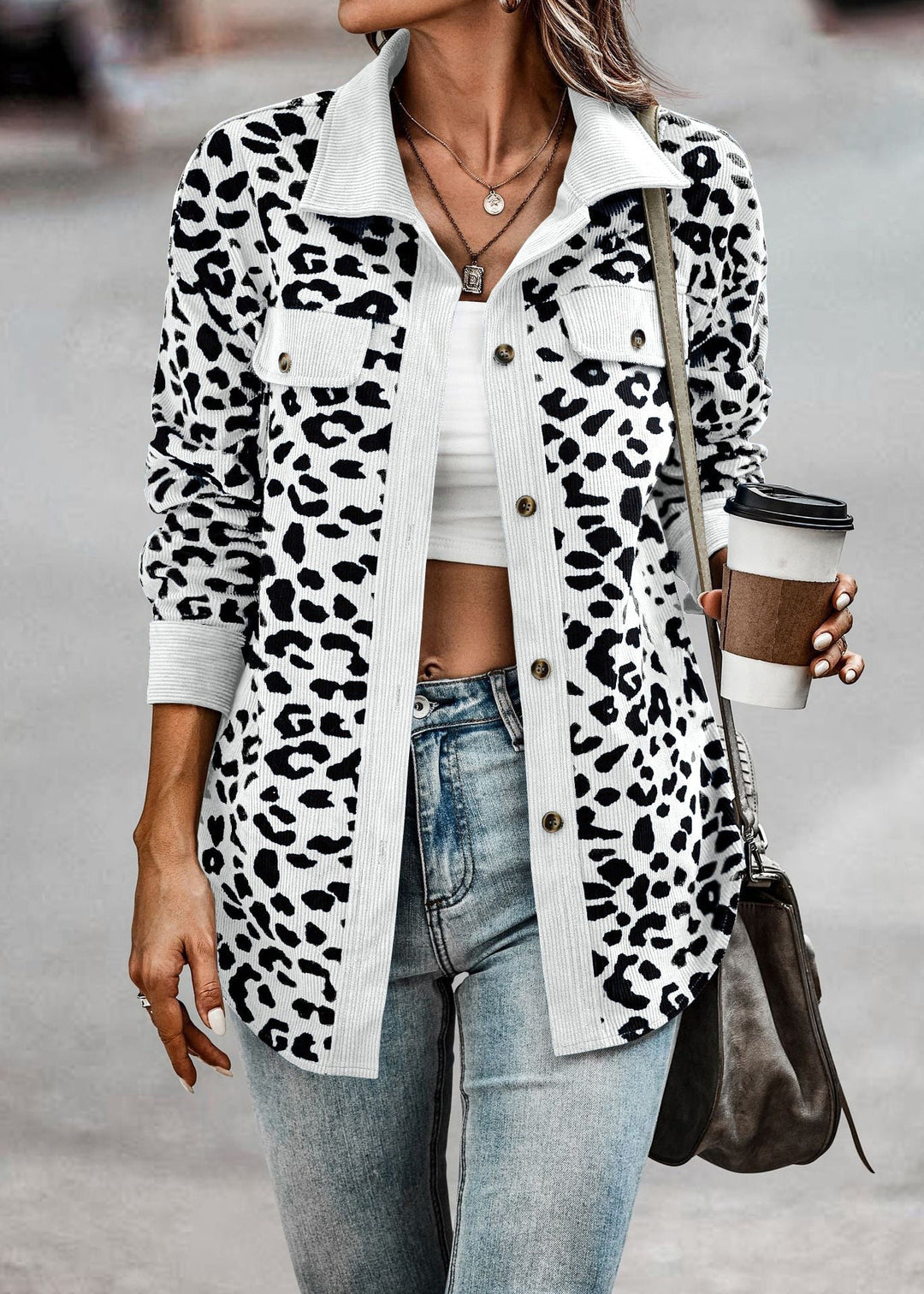 Heidi-Mode | Trendige Zwischen Jacke mit Leopardenmuster