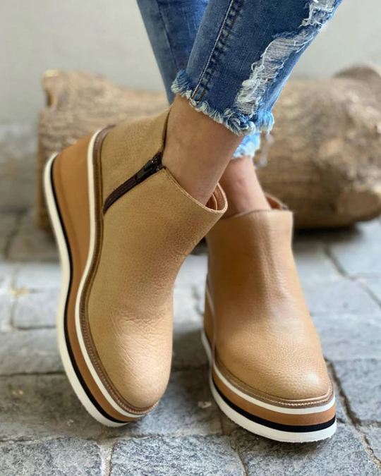 Heidi-Mode | Damen Leder Stiefeletten mit Keilabsatz und Reißverschluss