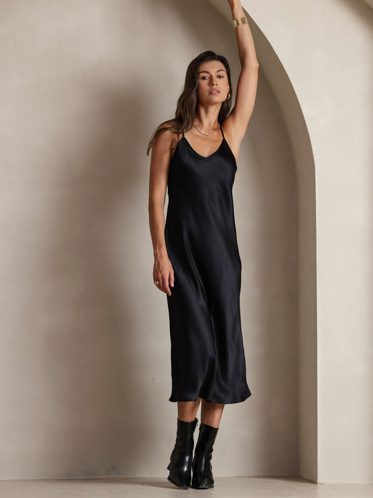 Heidi-Mode | Lange Seidenkleid mit Spaghetti-Träger