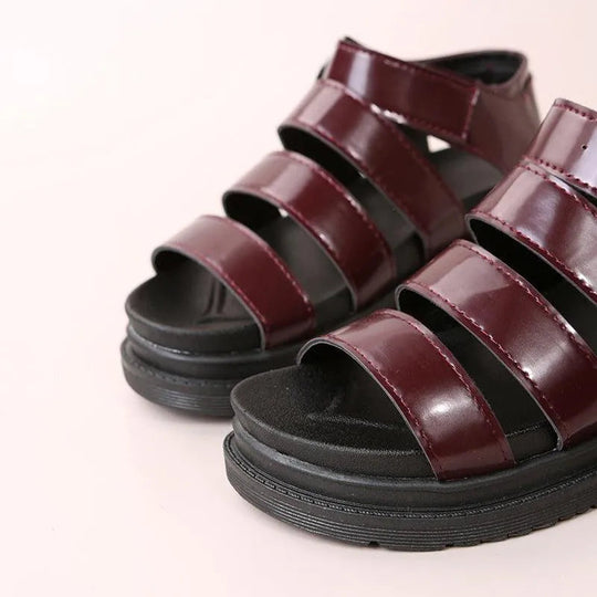Heidi-Mode | Sandals with buckle and platform with open toes
