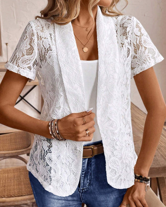 Heidi-Mode | Weißer Kurzärmeliger Spitzenblazer mit Revers