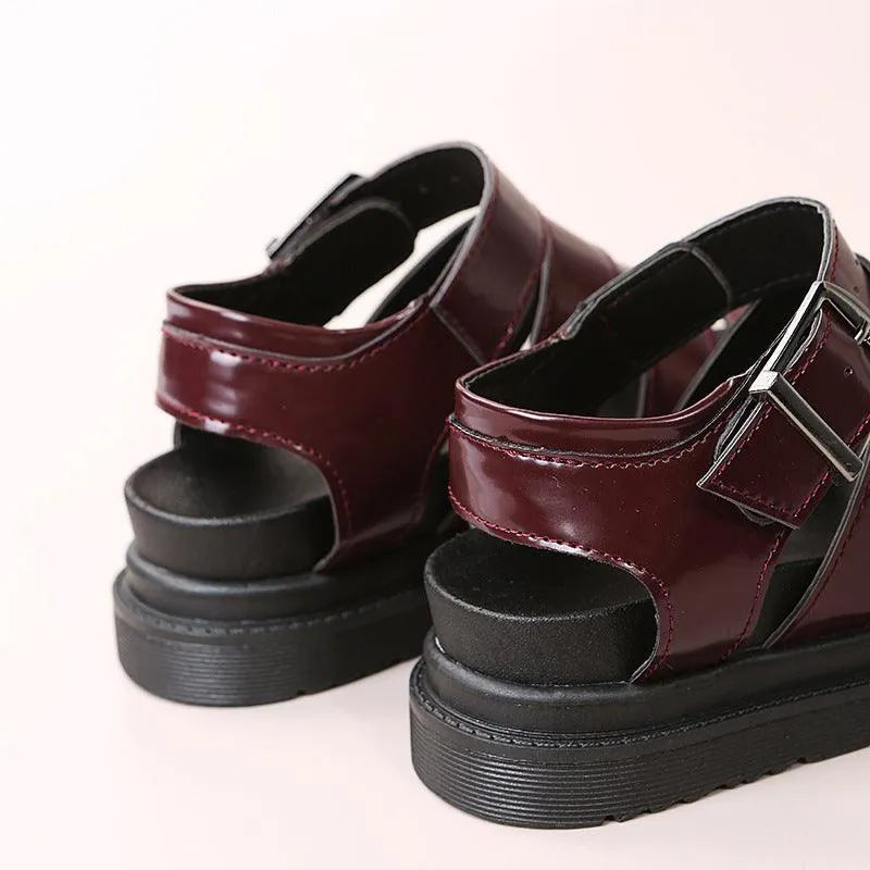Heidi-Mode | Sandals with buckle and platform with open toes
