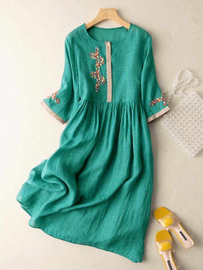 Heidi-Mode | Besticktes Kleid aus Baumwolle