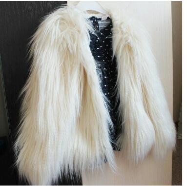 Damen Flauschige Kunstfelljacke mit voluminösem Schnitt und elegantem Kragen Heidi-Mode