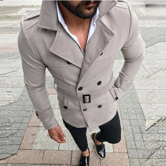 Herren eleganter Trenchcoat mit modischem Gürtel und doppelter Knopfleiste Heidi-Mode