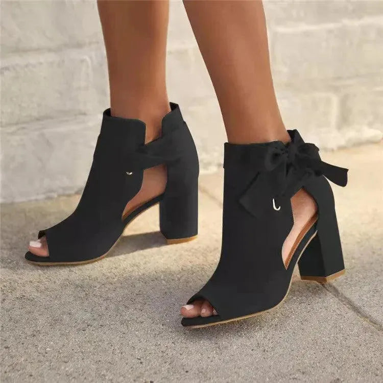 Heidi-Mode | Sandalen met dikke hak en strik