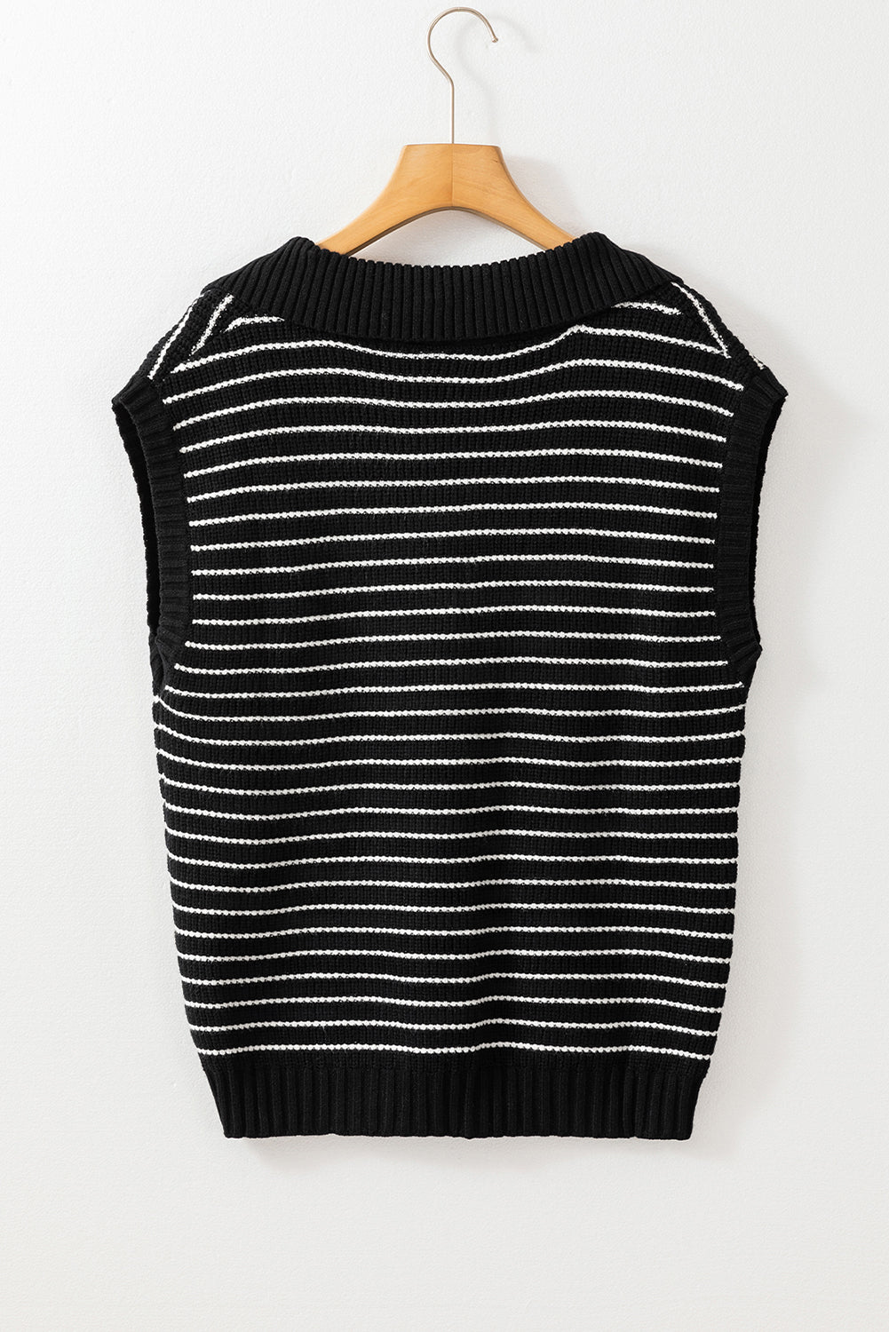 Gestreiftes Pullover-Tank-Top Mit V-Ausschnitt