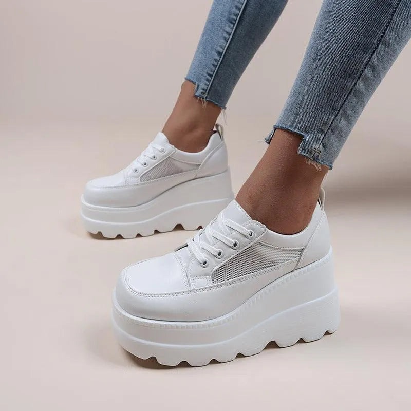 Heidi-Mode | Scarpe Byby casual mit Plateau-Sohle