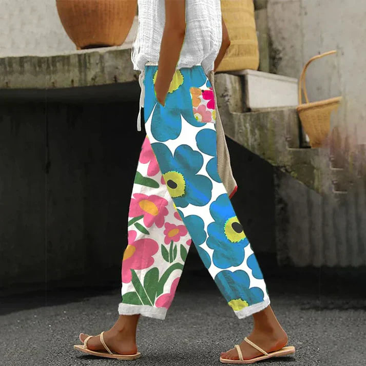 Heidi-Mode | Grüne Hose mit Frischem Blumendruck