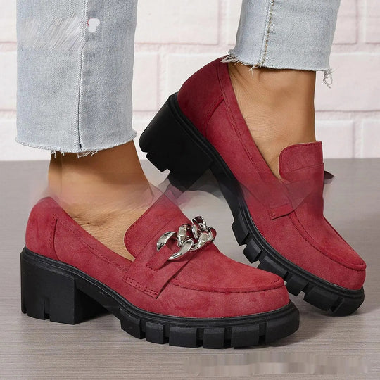 Heidi-Mode | Damen-Mokassins mit hohem Absatz und Kette