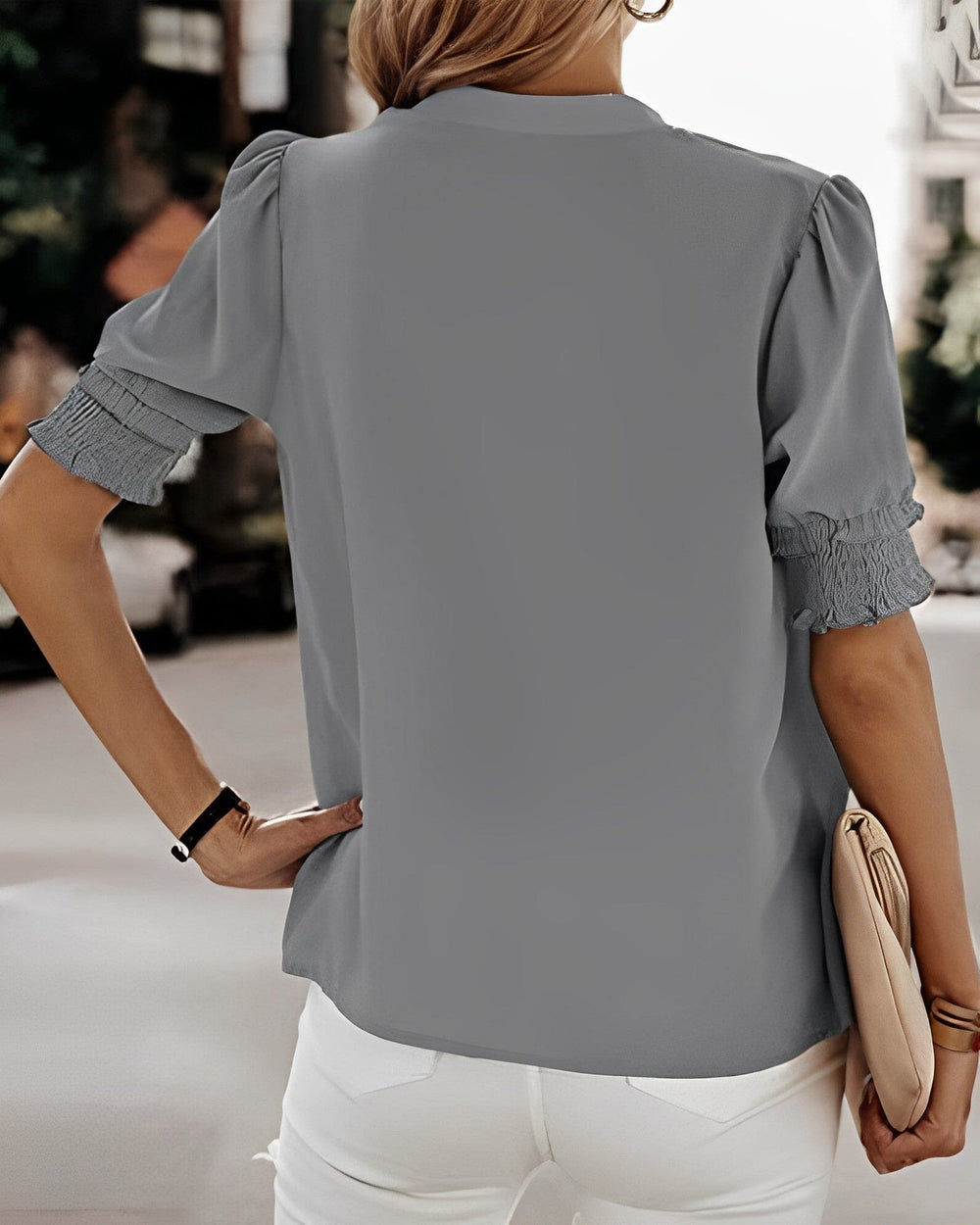 Heidi-Mode | V-Ausschnitt Stilvolle Bluse