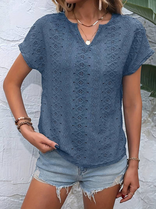 Heidi-Mode | T-Shirt mit Eingekerbtem Ausschnitt und Lochstickerei