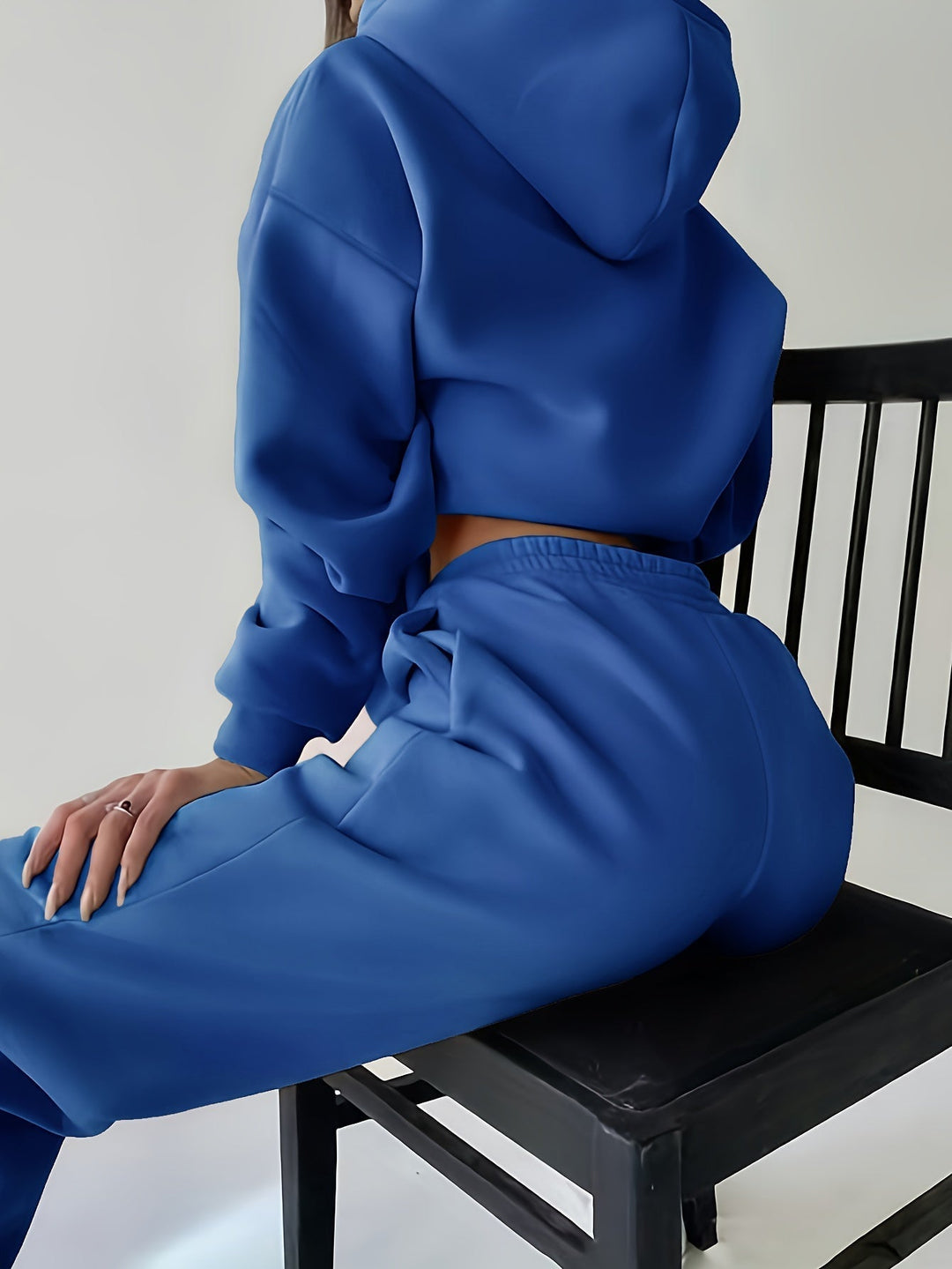 Heidi-Mode | Oslo Damensatz Zweiteiliges Satz aus Kapuzenpulli und Sweatpants für Lässigen Stil und Maximalen Komfort.