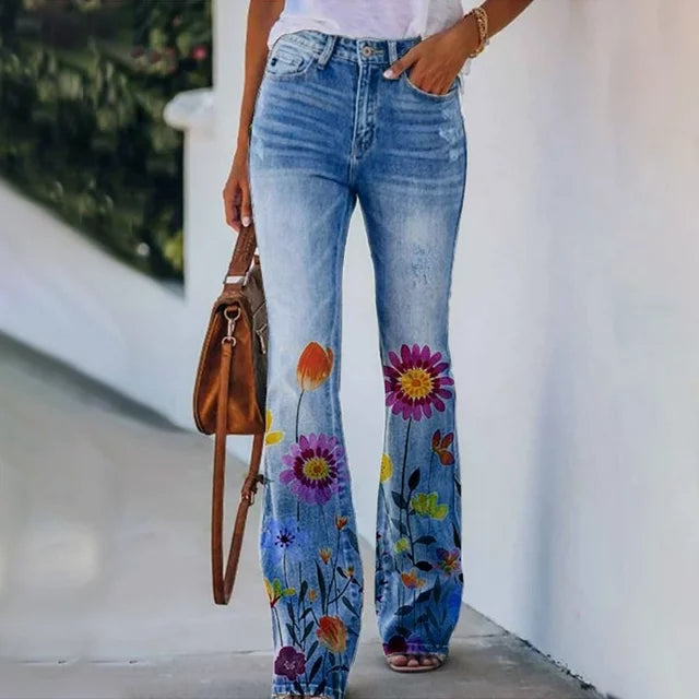 Modische Jeans mit einem floralen Muster