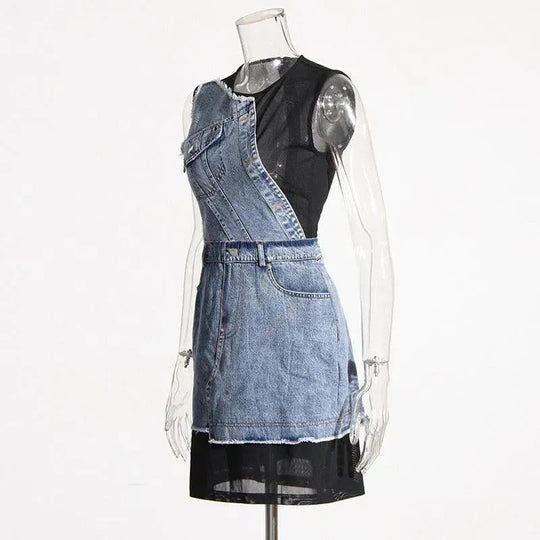Heidi-Mode | Damenkleid mit Reißverschluss aus Netzstoff mit Denim-Nähten ohne Ärmel und Rundhalsausschnitt