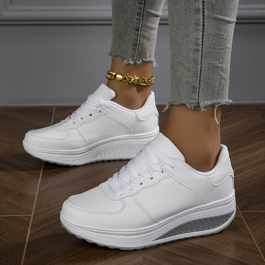 Heidi-Mode | Bequeme Outdoor Wanderschuhe
