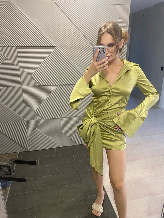 Heidi-Mode | Satin Langarm Bandage Mini Kleider