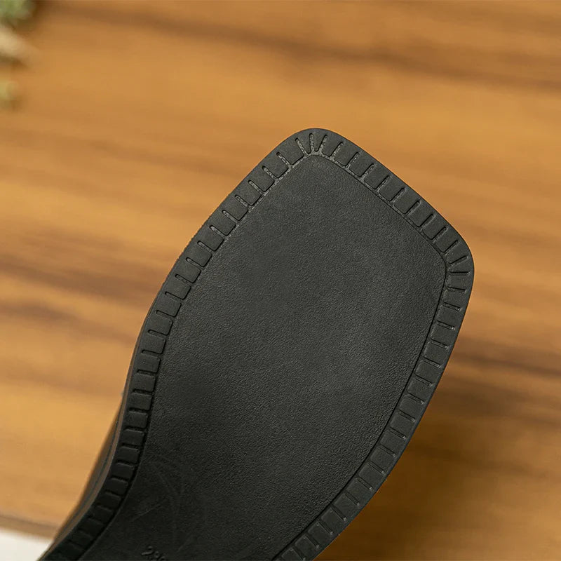 Heidi-Mode | Frühling und Herbst Frauen Tragen Flache Slipper Britischer Stil Fest und Arbeit Verschleiß Metall Kette Design Damen Rutschige Mules