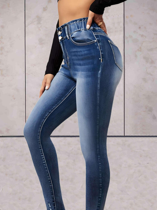 Röhrenjeans mit hoher Taille und Doppelknopf