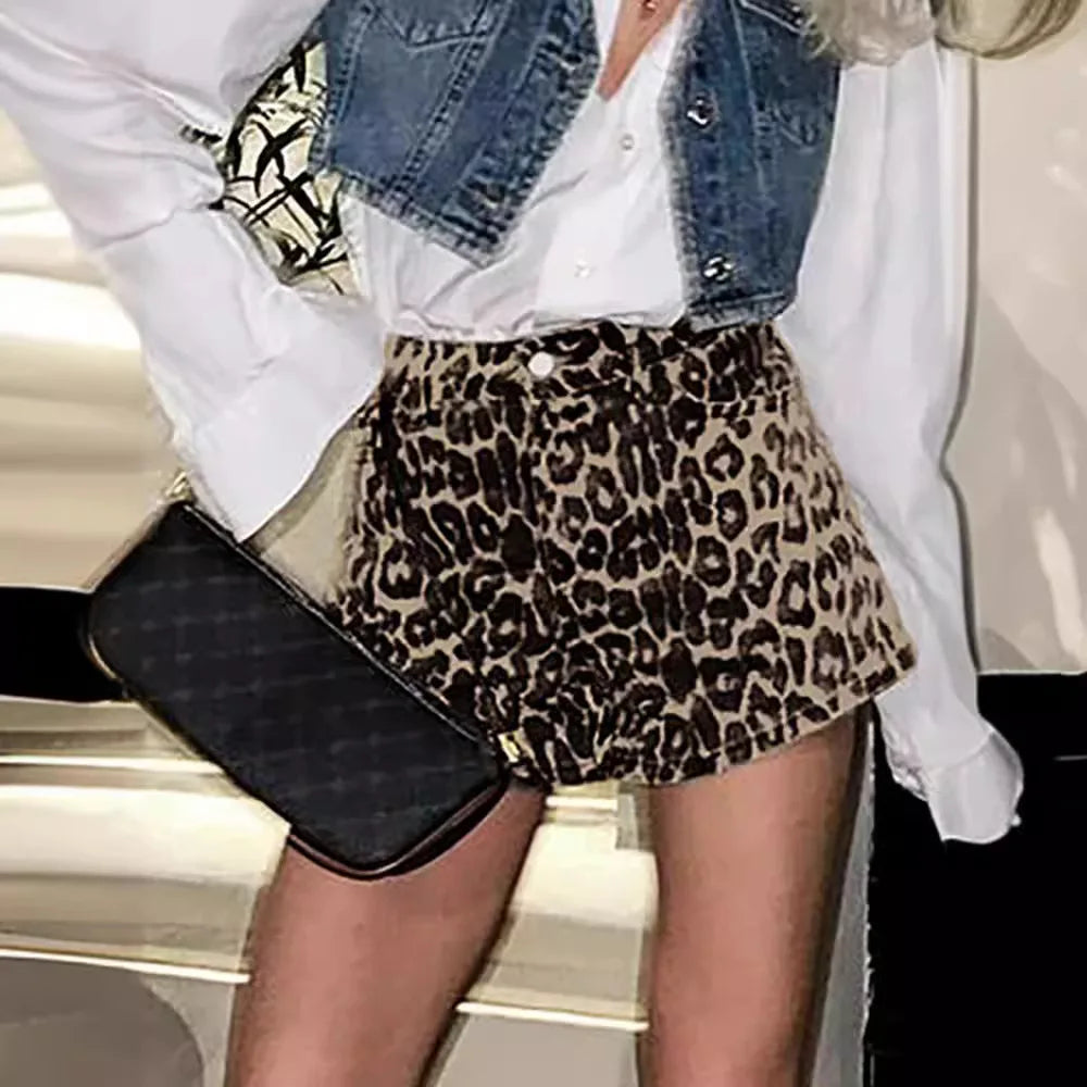 Heidi-Mode - Denim Leopard Shorts