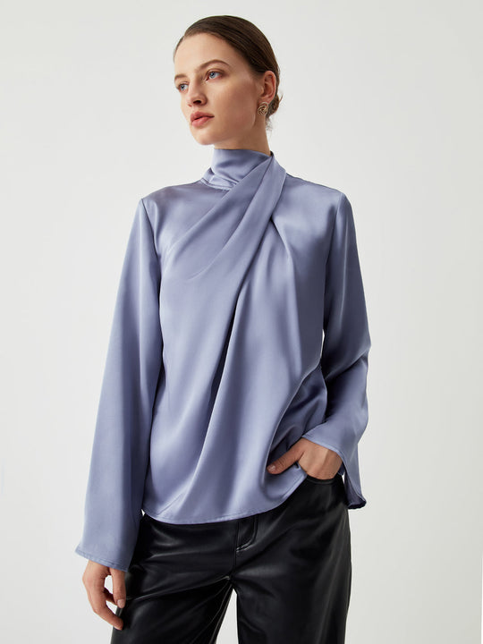 Heidi-Mode | Asymmetrisches Plissiertes Rollkragenshirt aus Satin
