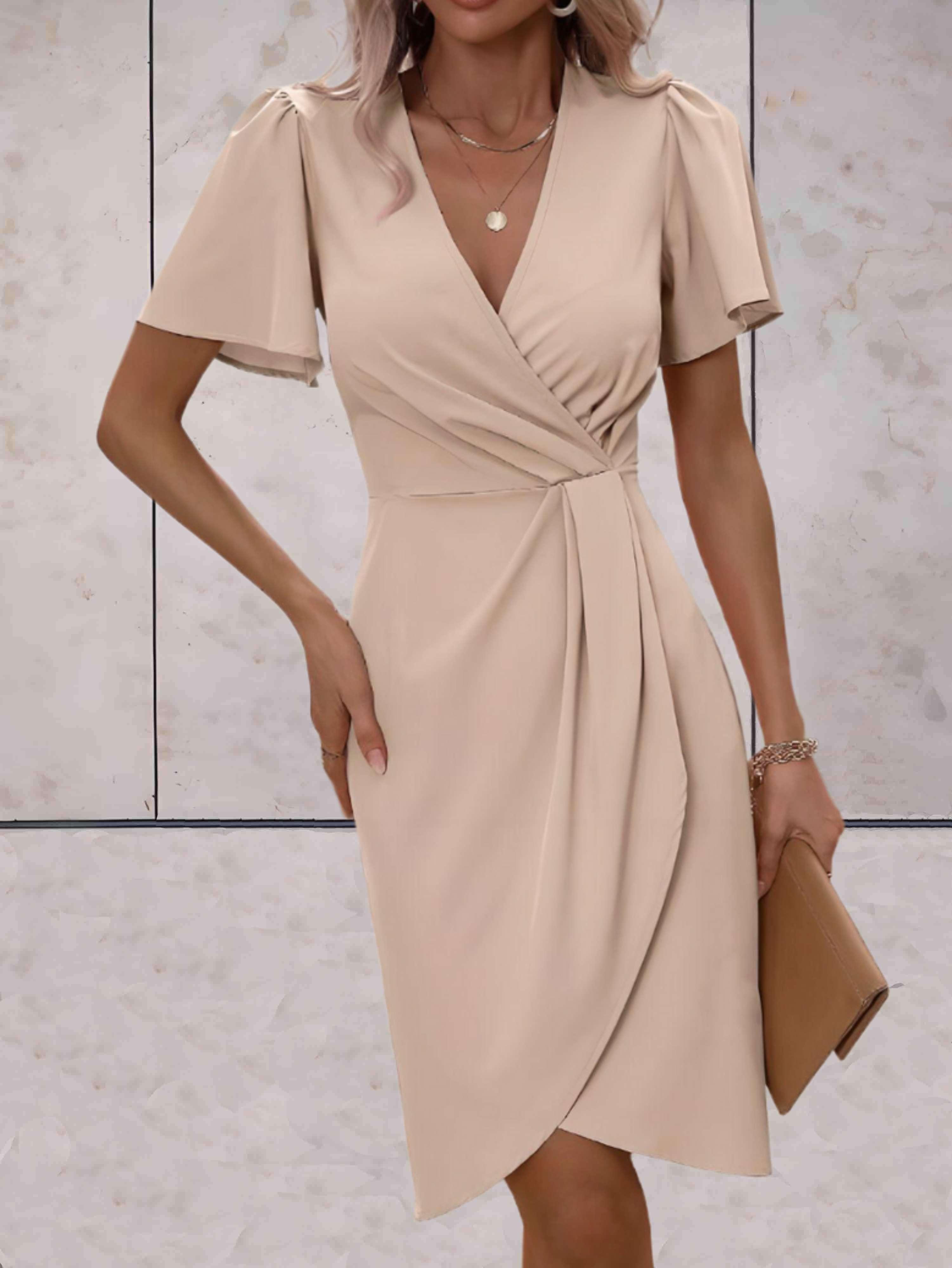 elegante wikkeljurk met korte mouwen