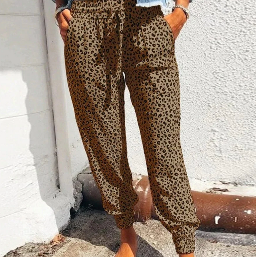 Heidi-Mode | Weit Geschnittene Hose mit Leopardenmuster