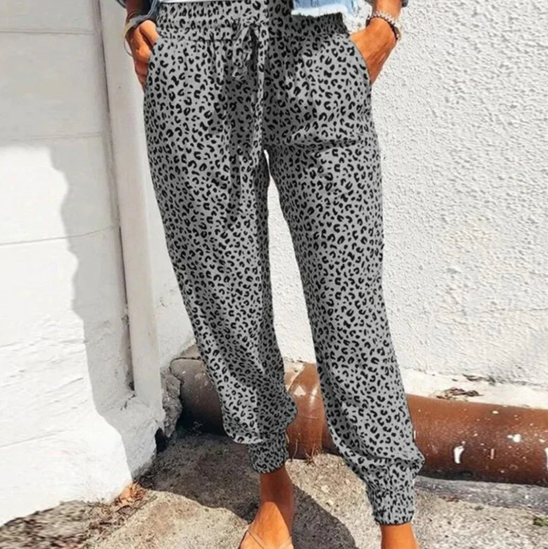 Heidi-Mode | Weit Geschnittene Hose mit Leopardenmuster