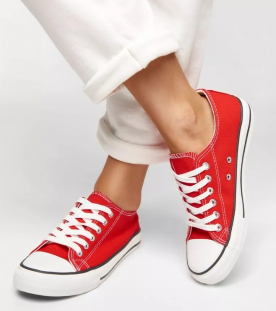 Heidi-Mode | Stylischer und Atmungsaktiver Turnschuh