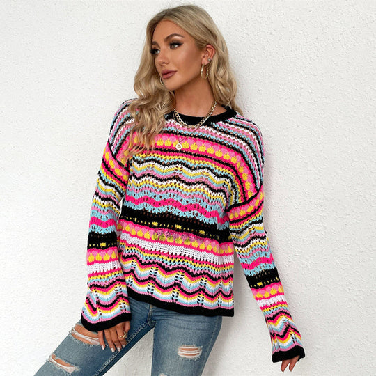 Farbenfroher Damenpullover für einen modischen Look