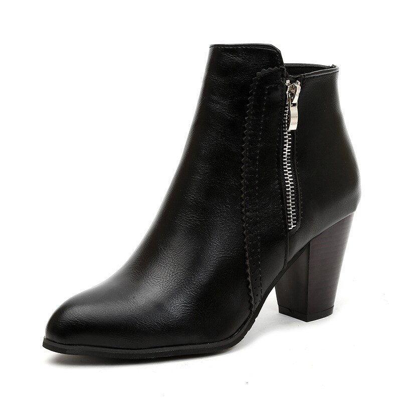 Stiefeletten mit hohem Absatz