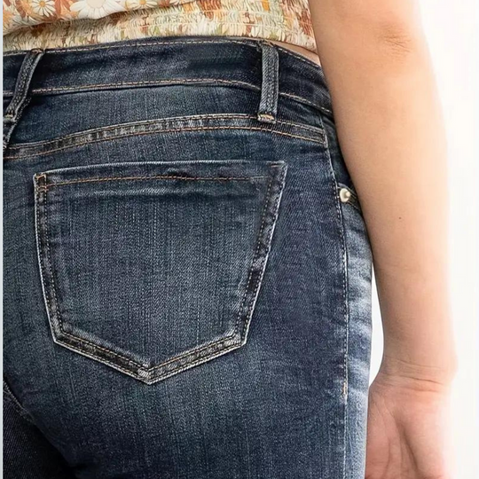 Schicke Slim-Fit-Hose mit weitem Bein für jeden Anlass