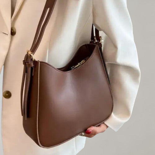 Schlichte und elegante Crossbody-Tasche im minimalistischen Design | Vegan Leather