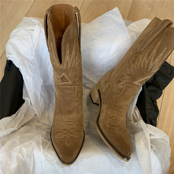 VIBE – Trendy Cowboy Stiefel für Festivals