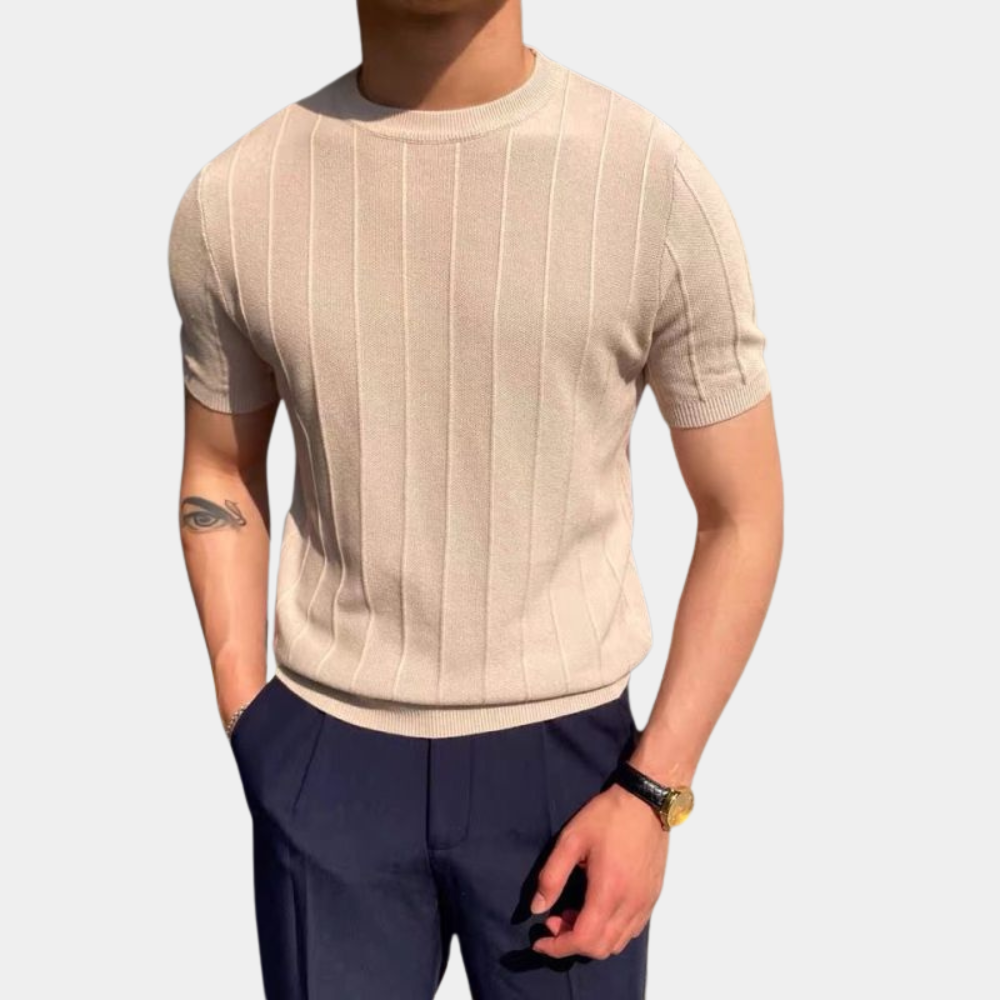 Einfaches gestricktes T-Shirt für Herren