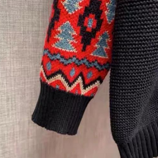 Heidi-Mode | Moderner Herrenpullover Mit Tribal-Design