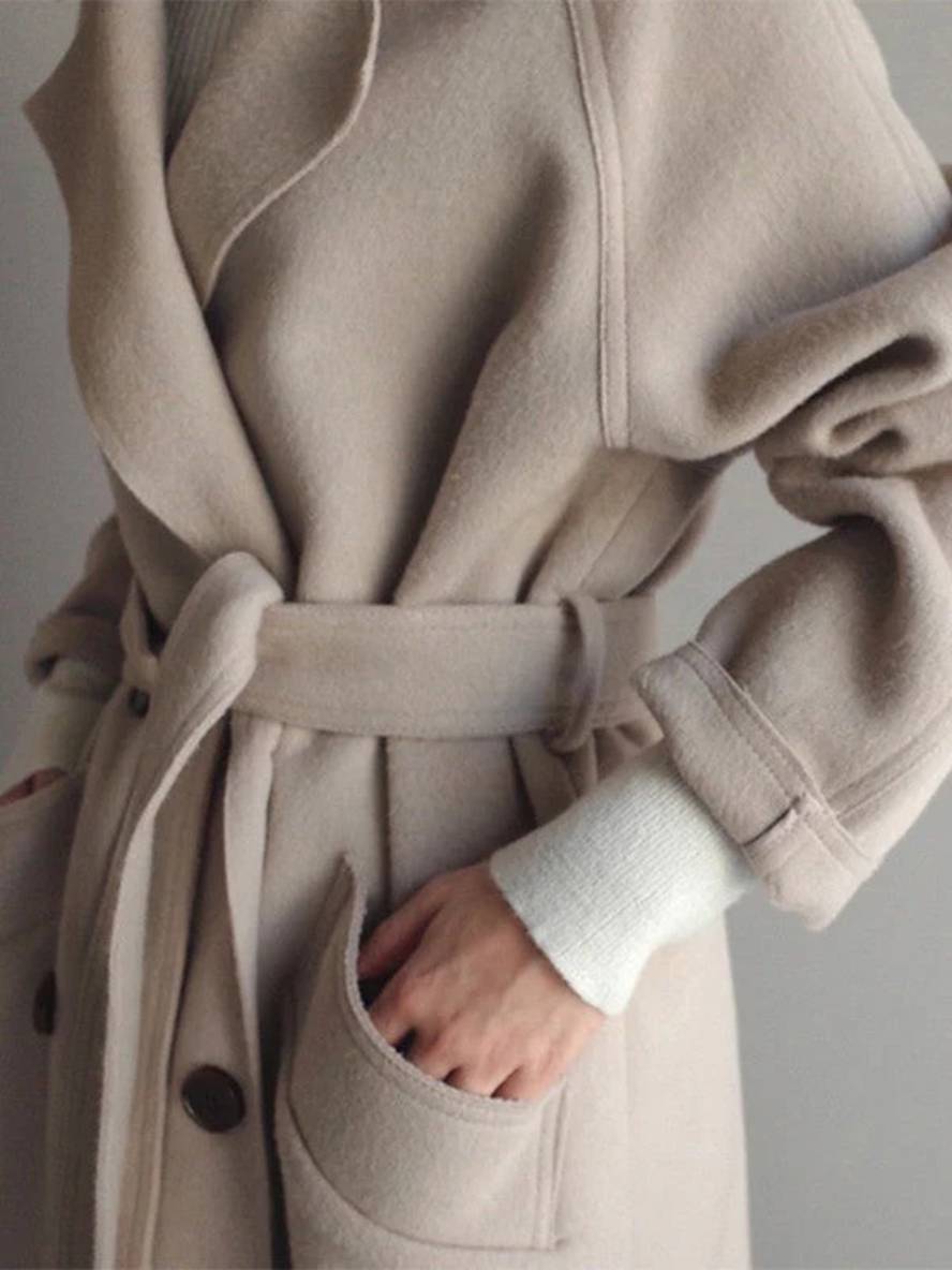 Heidi-Mode | Langer Wollmantel mit Doppelknopfverschluss Taschen Gürtel Ausschnitt V Damen Elegante Cabanjacke