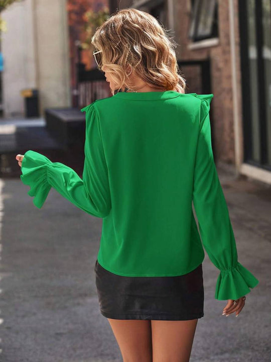 Heidi-Mode | Bluse mit Rüschen V-Ausschnitt Jabot Knopfleiste Ausgestellte Ärmel Lange Ärmel Damen Sanft Elegant
