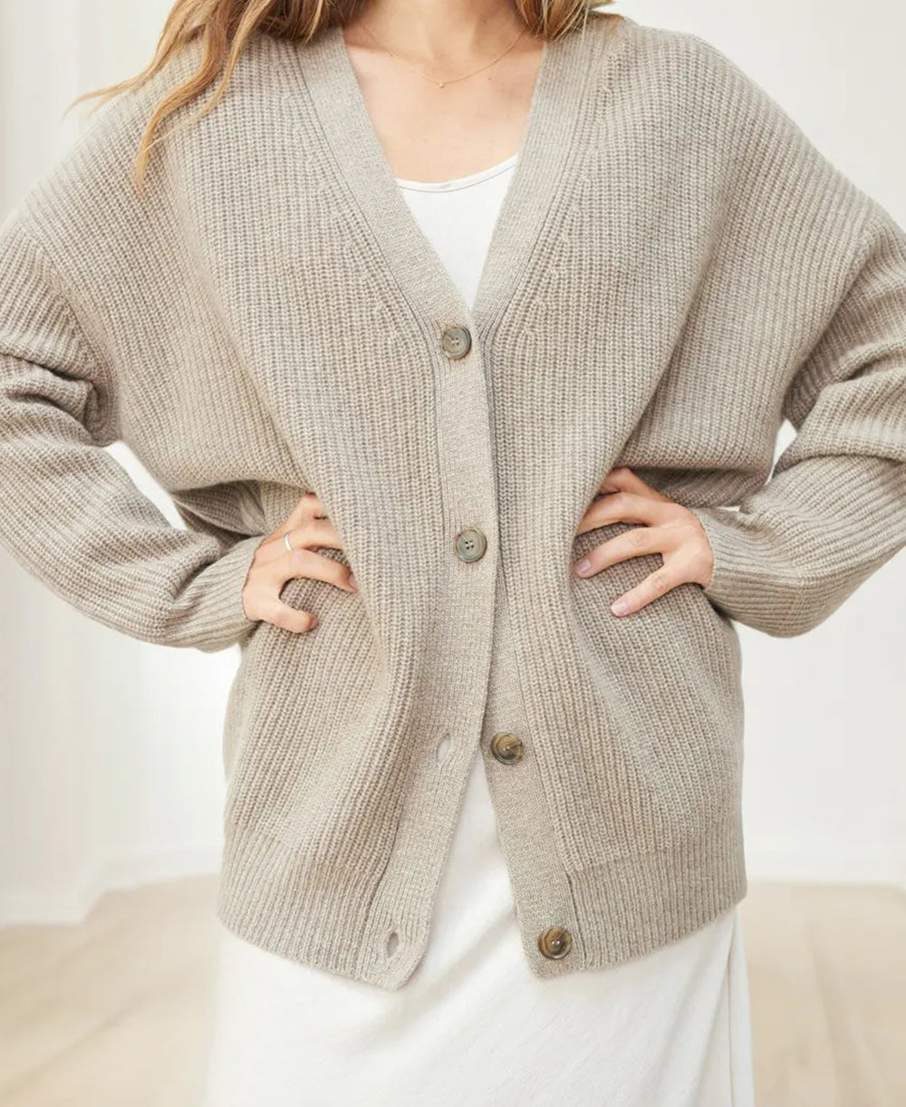 Heidi-Mode | In Eleganter Strickware für Frauen Scarlett