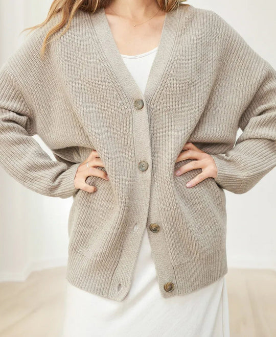 Heidi-Mode | In Eleganter Strickware für Frauen Scarlett