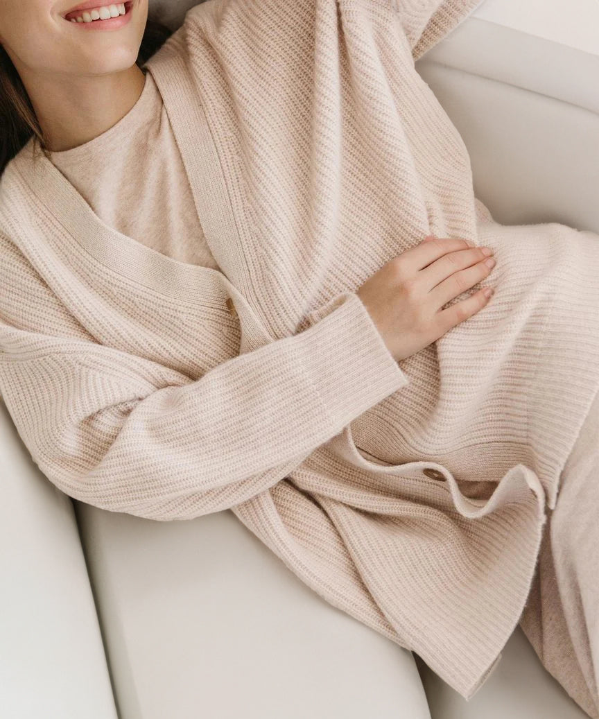 Heidi-Mode | In Eleganter Strickware für Frauen Scarlett