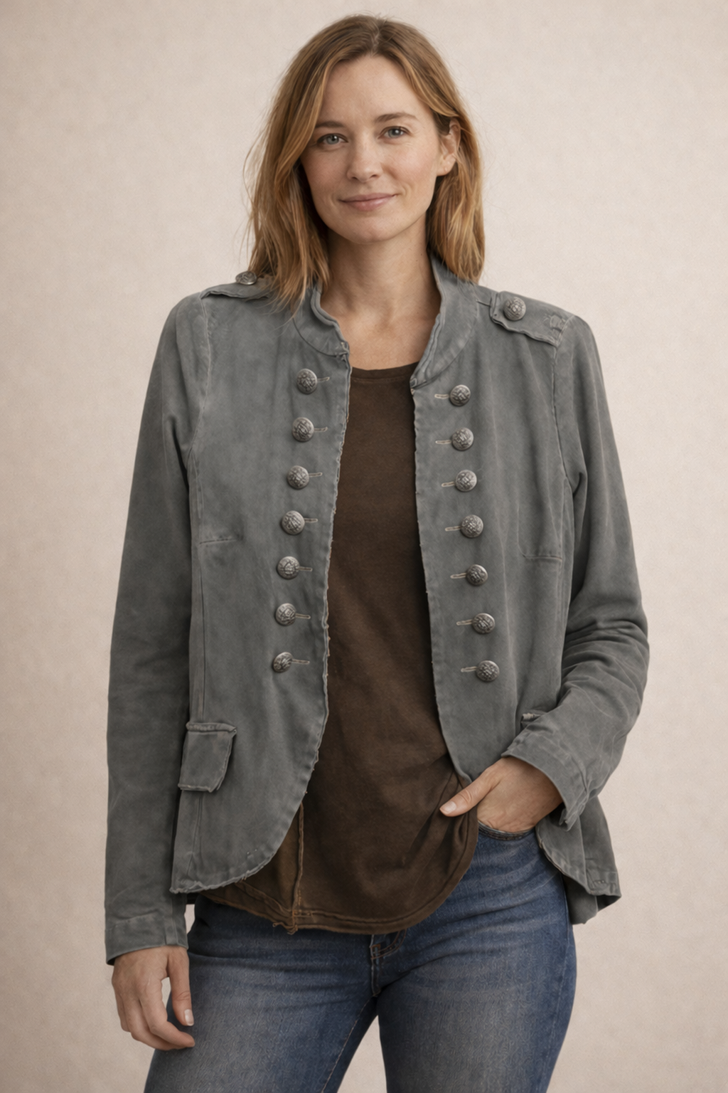 Damen Blazer mit doppelreihiger Knopfleiste im Militärstil