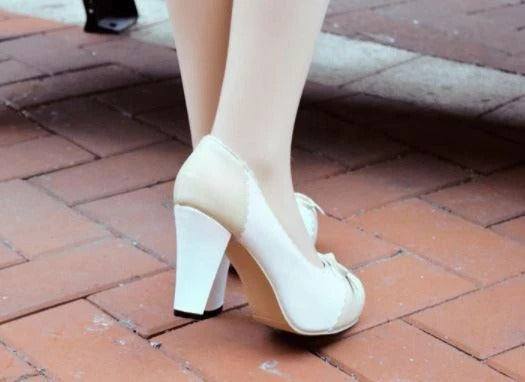 Heidi-Mode | Pin-Up Schuhe Absatz Beige