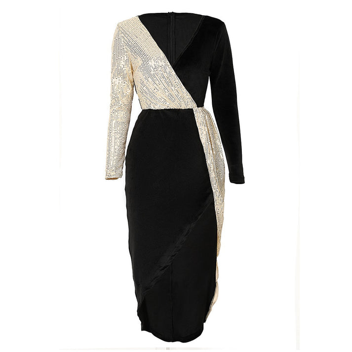 Schwarz-goldenes Wickelkleid mit Pailletten und Schlitz