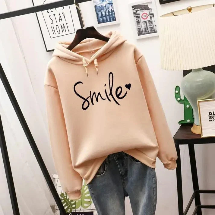 Heidi-Mode | Bequemer "Smile" Grafik Hoodie