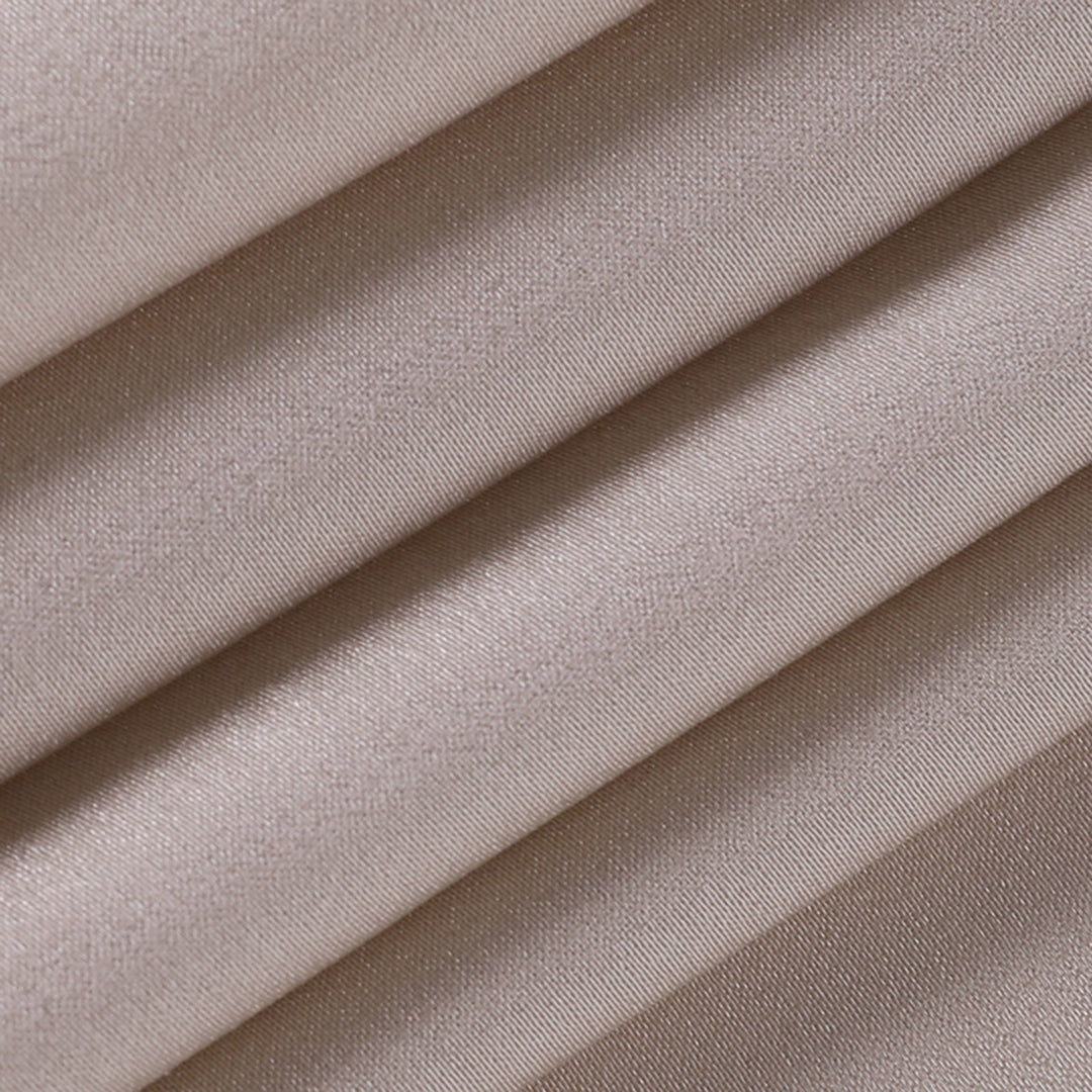 Klassisches Und Modernes Kleid