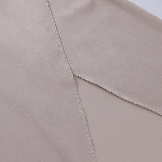 Festkleid mit Ausschnitt